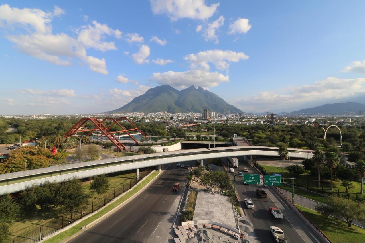 Holiday Inn Express - Monterrey - Fundidora By Ihg Exterior photo