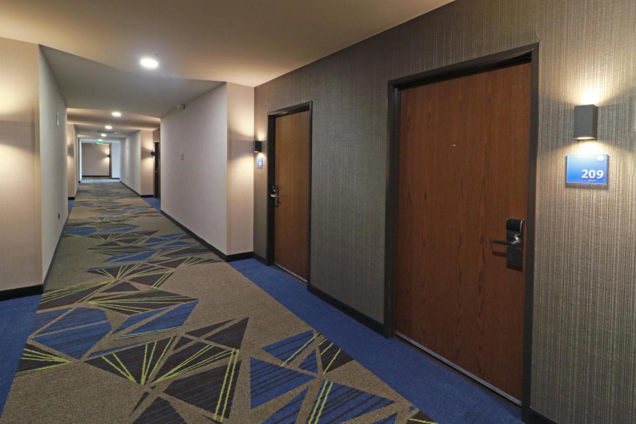 Holiday Inn Express - Monterrey - Fundidora By Ihg Exterior photo
