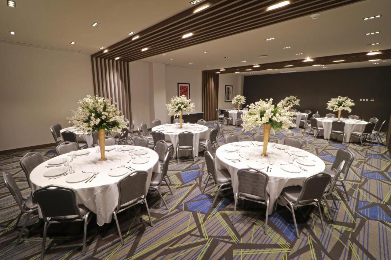 Holiday Inn Express - Monterrey - Fundidora By Ihg Exterior photo